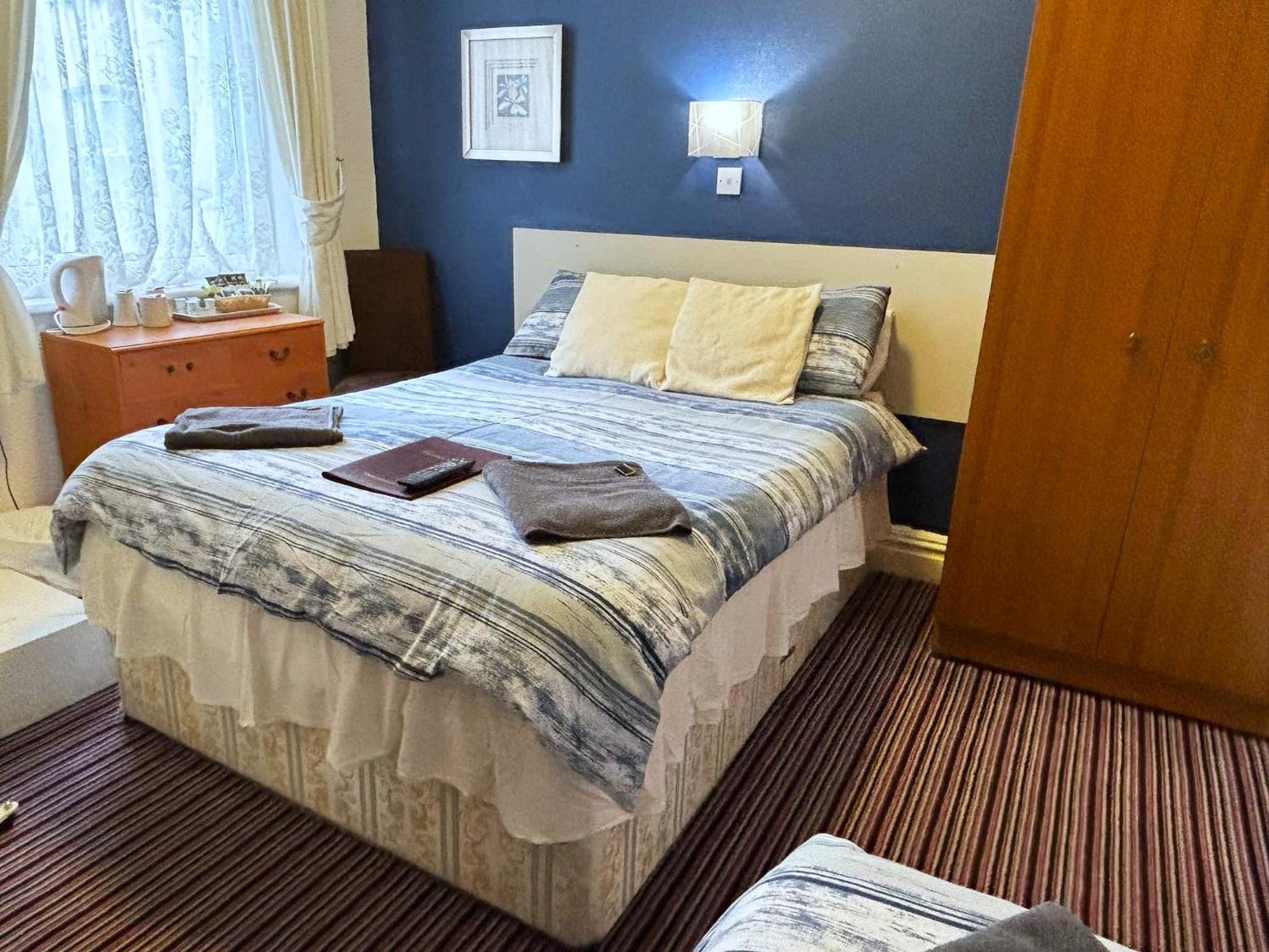 בלקפול The Ferndale Hotel מראה חיצוני תמונה